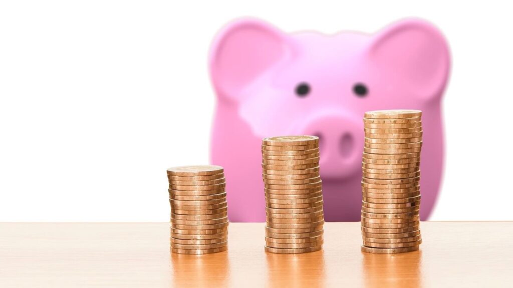 a-piggy-bank-is-watching-money-increase