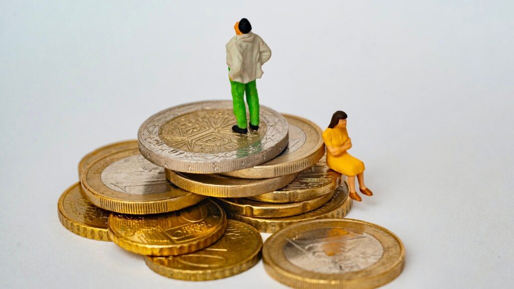 married-couple-worry-about-money