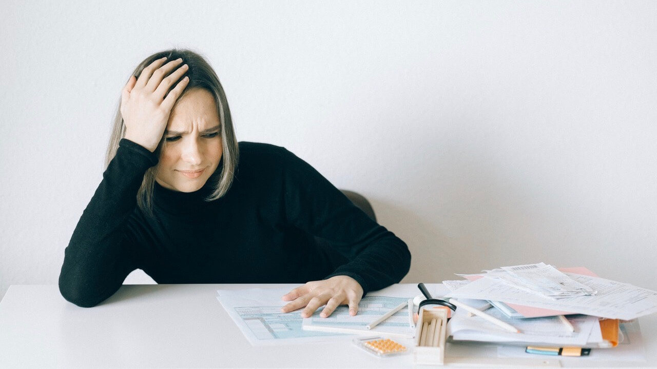 woman-worried-about-money