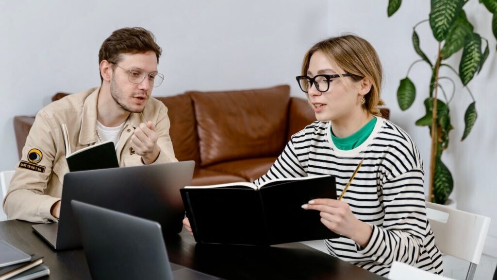 married-couple-talking-with-laptop-3
