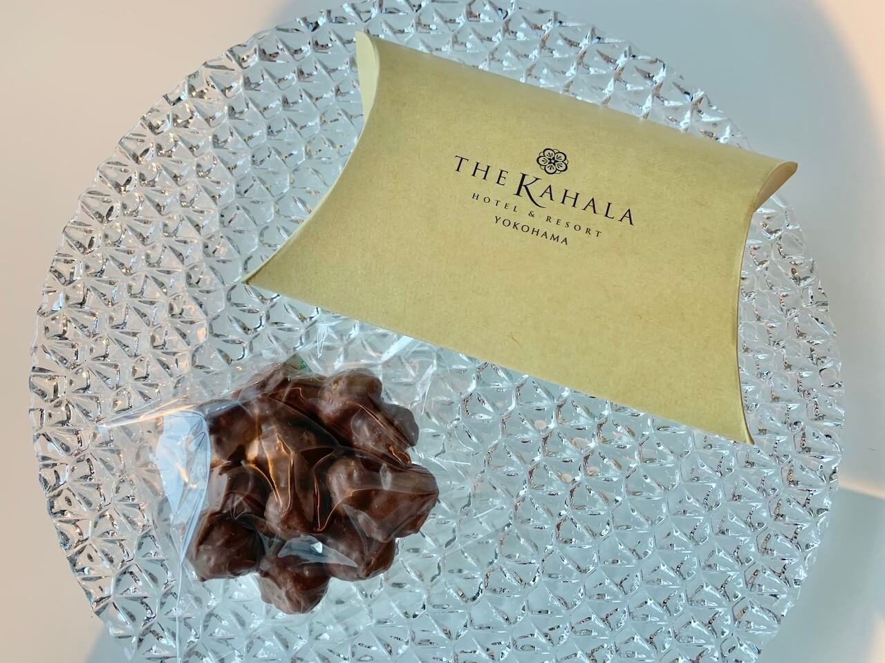 kahala-hotel-yokohama-room-chocolate